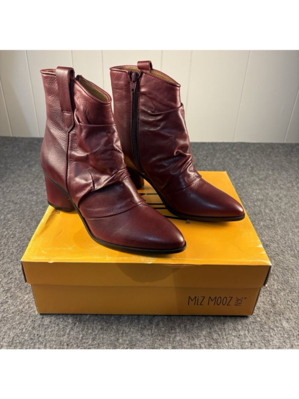 Miz Mooz Jared Bordeaux Leather Ruched Ankle Boots EU 38 US 7.5-8 NIB - Picture 2 of 16